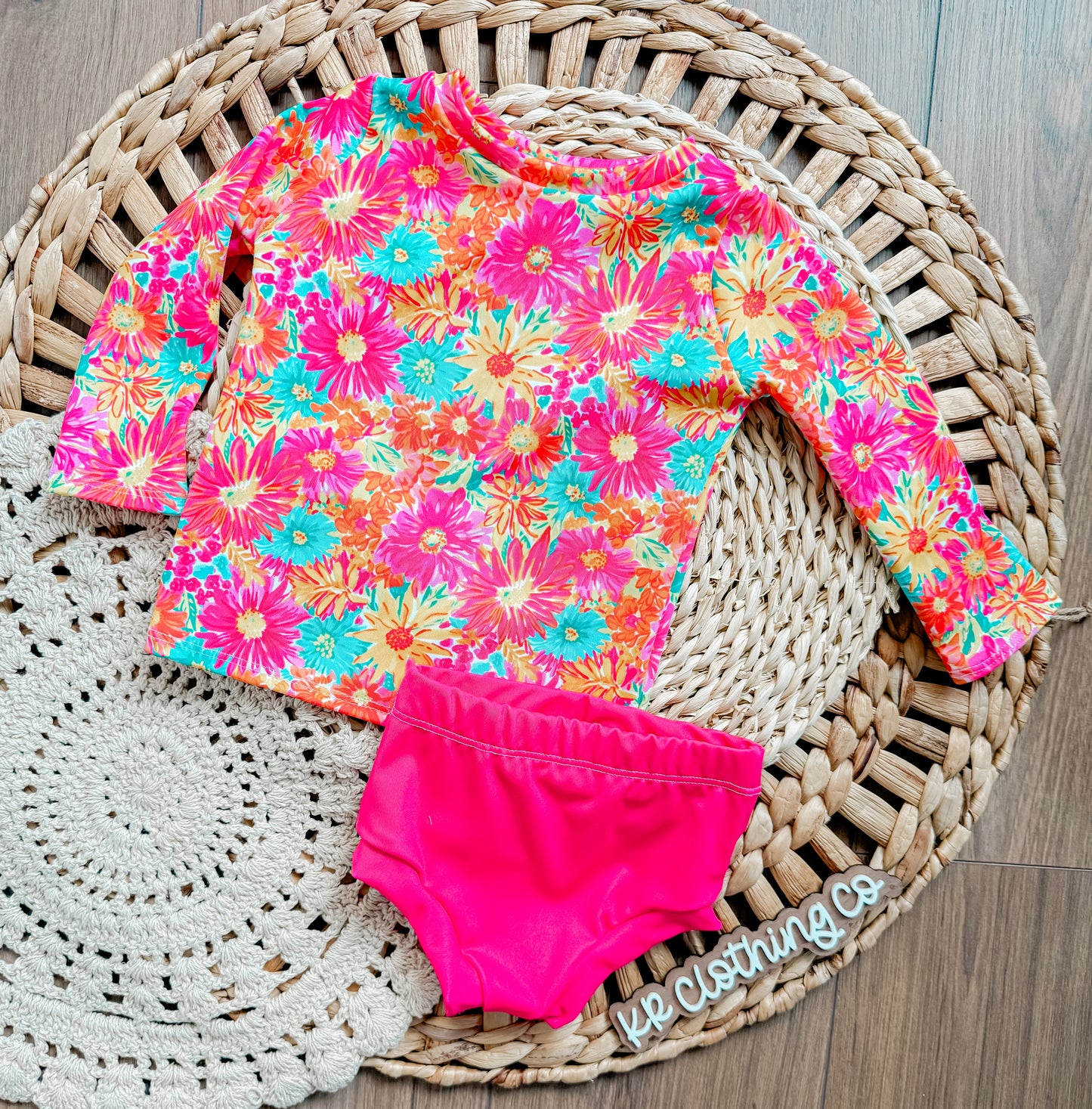 CUSTOMS - Iris Swim